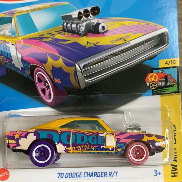 Hot Wheels 1970 Dodge Charger R/T HW Art Cars Hotwheels HTB76  2024 Mainline New - Picture 2 of 5